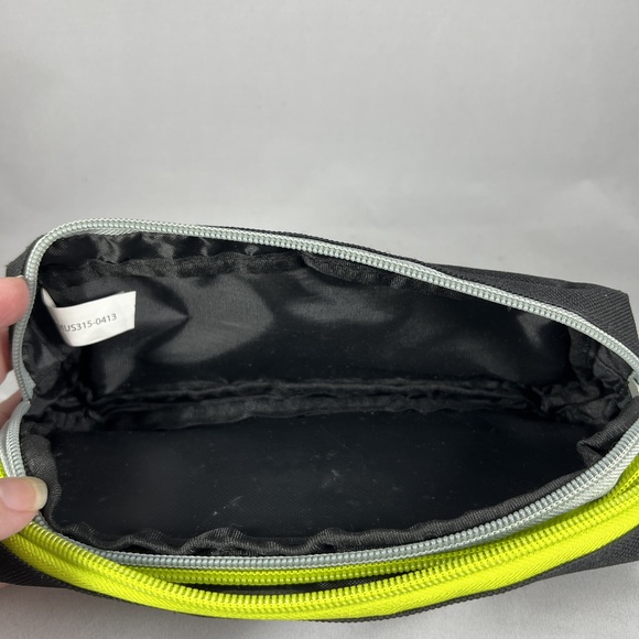 2 Skull Pouches Black White Skull Crossbones Gothic Alternative Spooky Edgy Cool - Picture 10 of 12